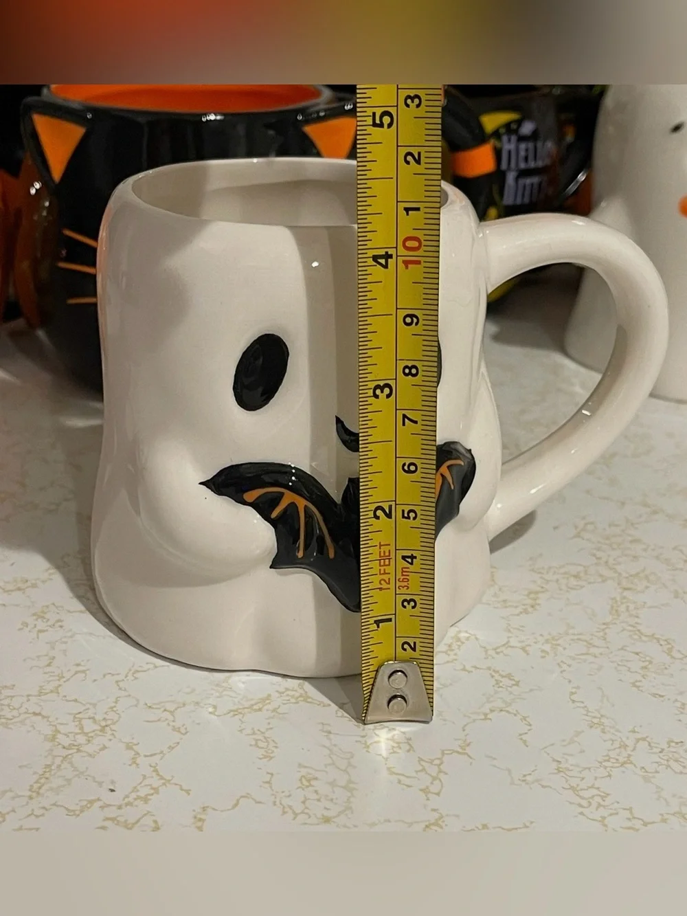 HALLOWEEN SPOOKY CUTE GHOST HOLDING BAT CERAMIC MUG COFFEE CUP KITSCHY RARE